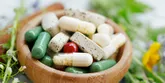 Doplňky stravy a současné užívání léků: co byste měli vědět?