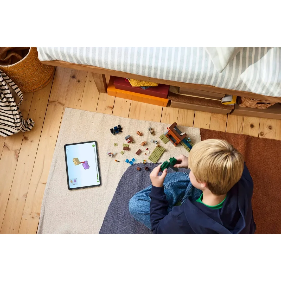 LEGO® Minecraft® 21269 Výprava do dolu a pásovec