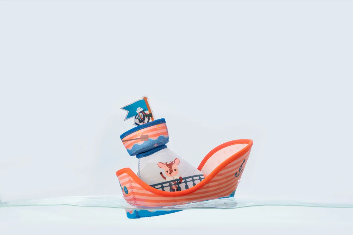 Lilliputiens pirátská loď lva Jacka - hračka do vody