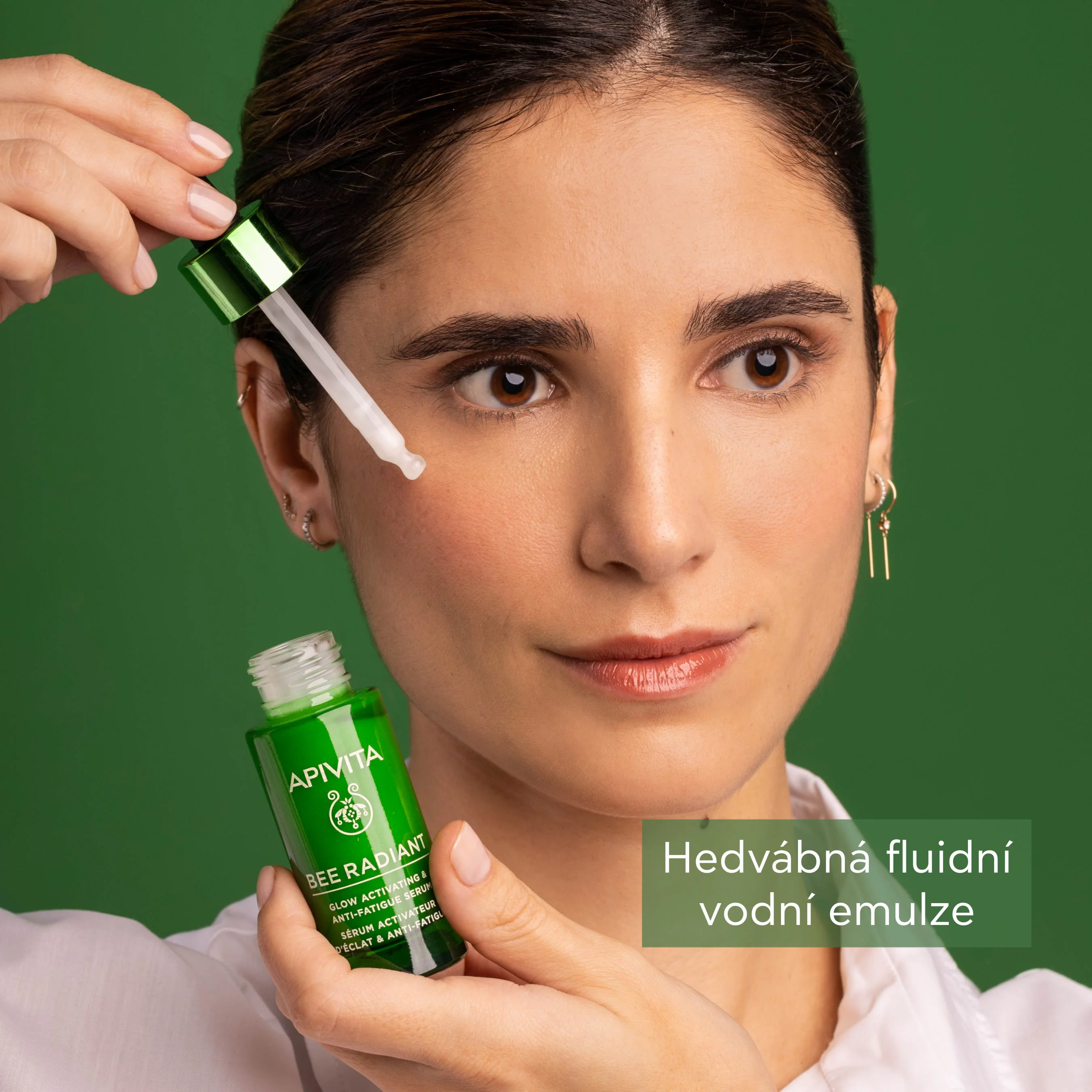 APIVITA Bee Radiant sérum pro rozjasnění pleti 30 ml