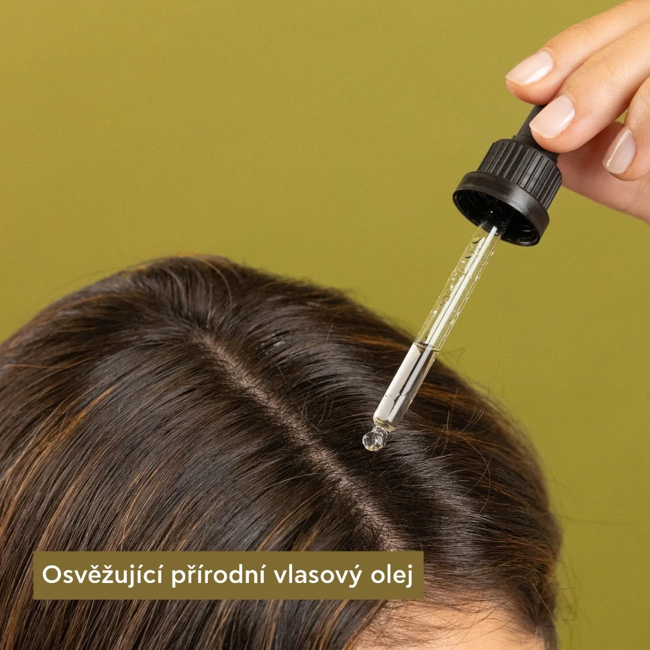 APIVITA Nature’s Hair Miracle posilujicí olej na vlasy 50 ml