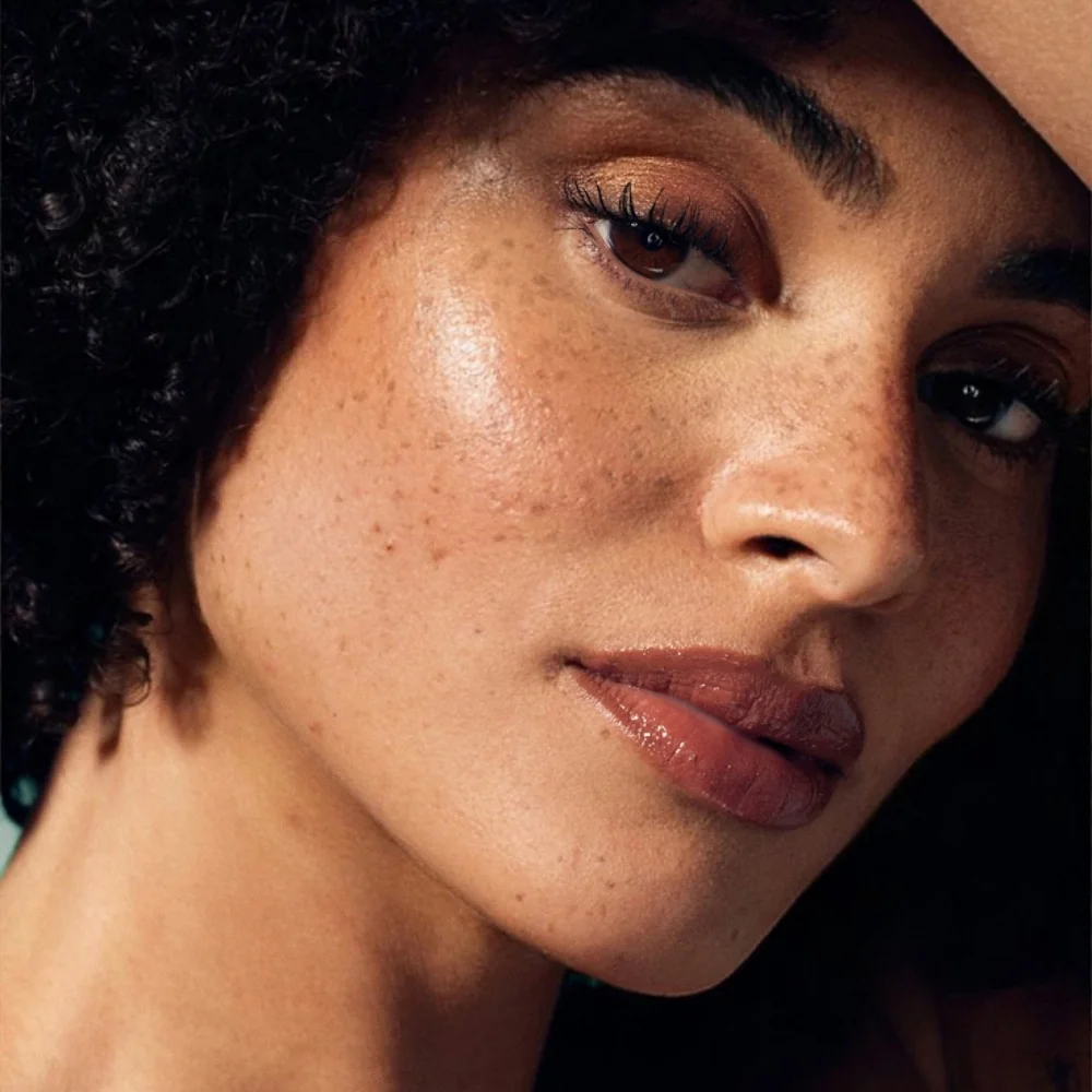 Le Rouge Français Tónující make-up 871 střední s teplým béžovým podtónem 30 ml