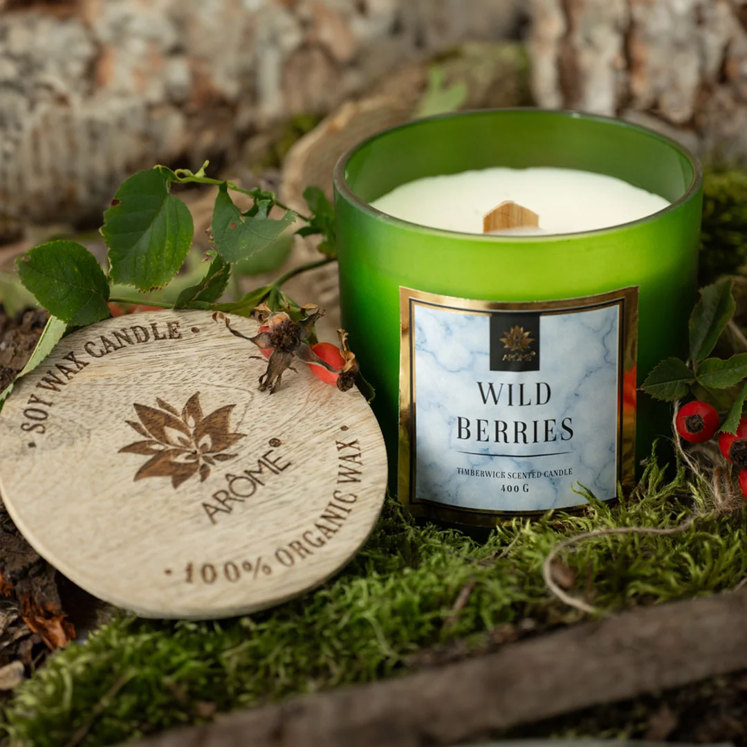 ARÔME Vonná svíčka Wild Berries 400 g 