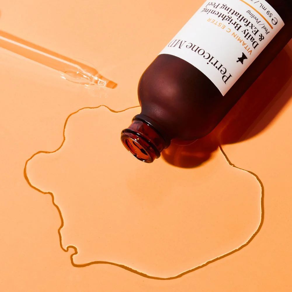 Perricone MD Vitamin C Ester denní rozjasňující a exfoliační peeling 59 ml