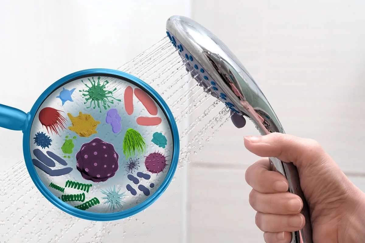 Legionella – příznaky, léčba a prevence nákazy z vody