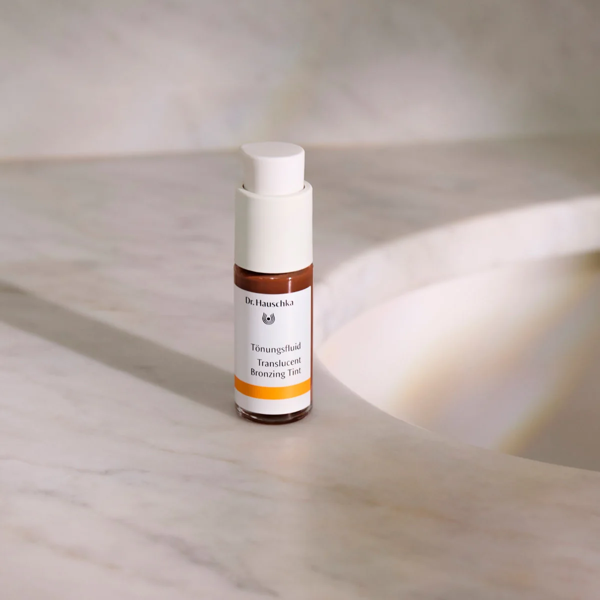 Dr.Hauschka Bronzující tónující fluid 18 ml