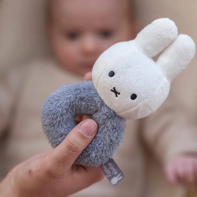 Little Dutch Chrastítko králíček Miffy Fluffy Blue