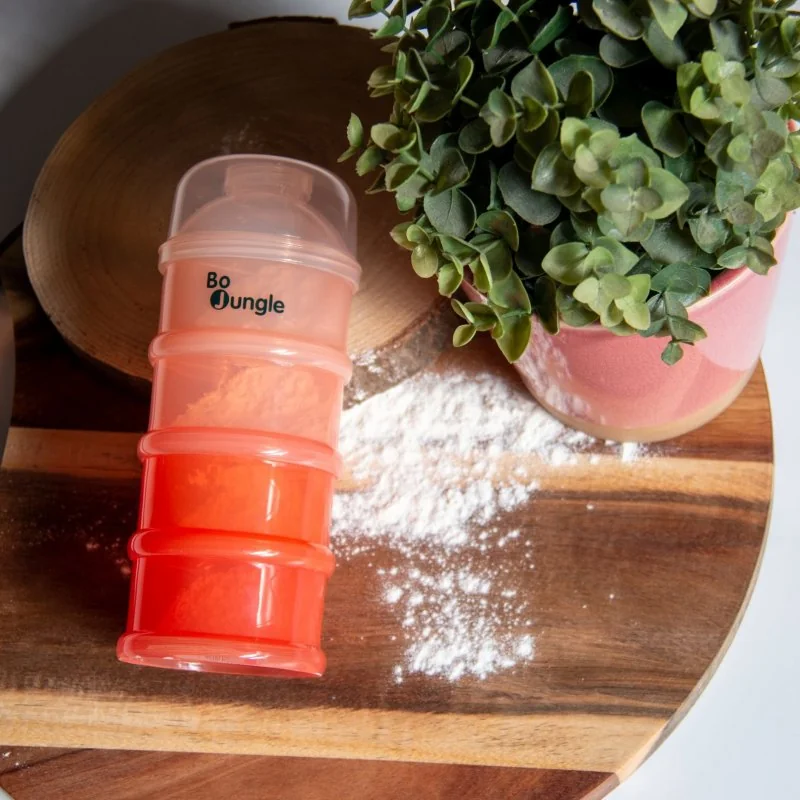Bo Jungle dávkovač sušeného mléka B-Dose Tinted Terracotta