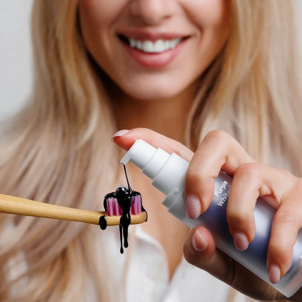 Hello Coco Barevný korektor na zuby 30 ml