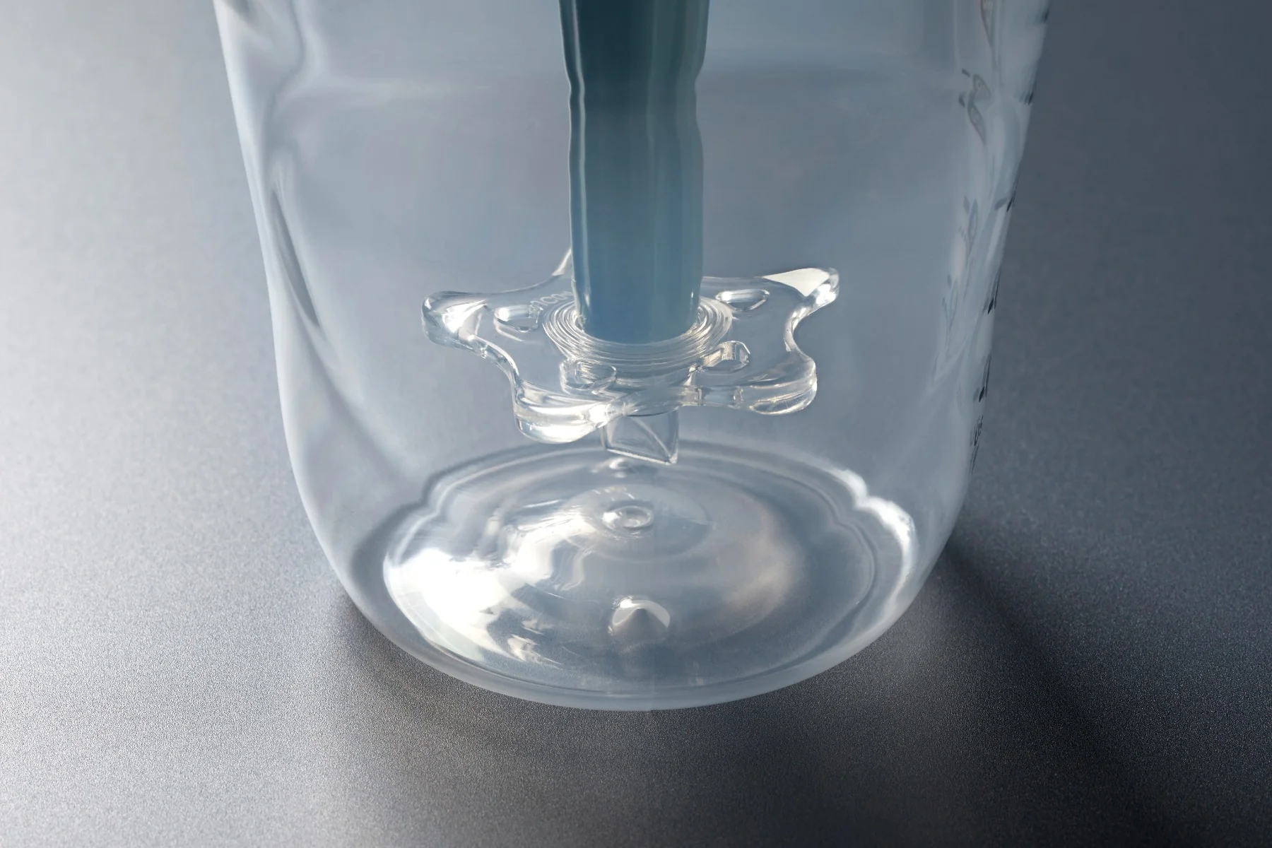 Tommee Tippee Advanced Anti-Colic Samosterilizační kojenecká lahev Pomalý Průtok 0m+ 260 ml 1 ks