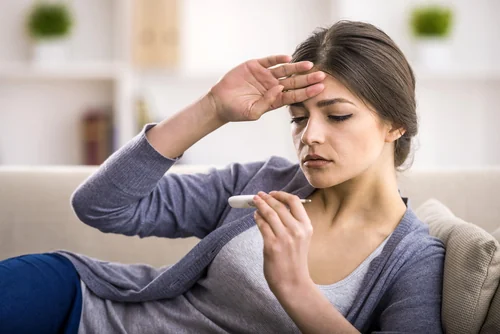 Ulevuje od mírné až středně silné bolesti a snižuje horečku Ulevuje od mírné až středně silné bolesti a snižuje horečku
