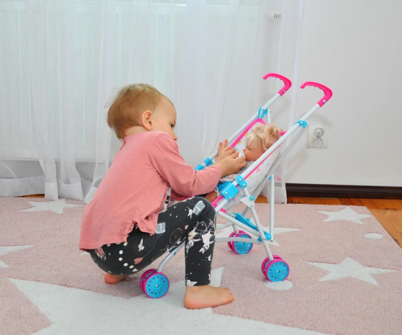 Milly Mally Golfový kočárek pro panenky Julia – lehký golfový kočárek - růžový, bílý