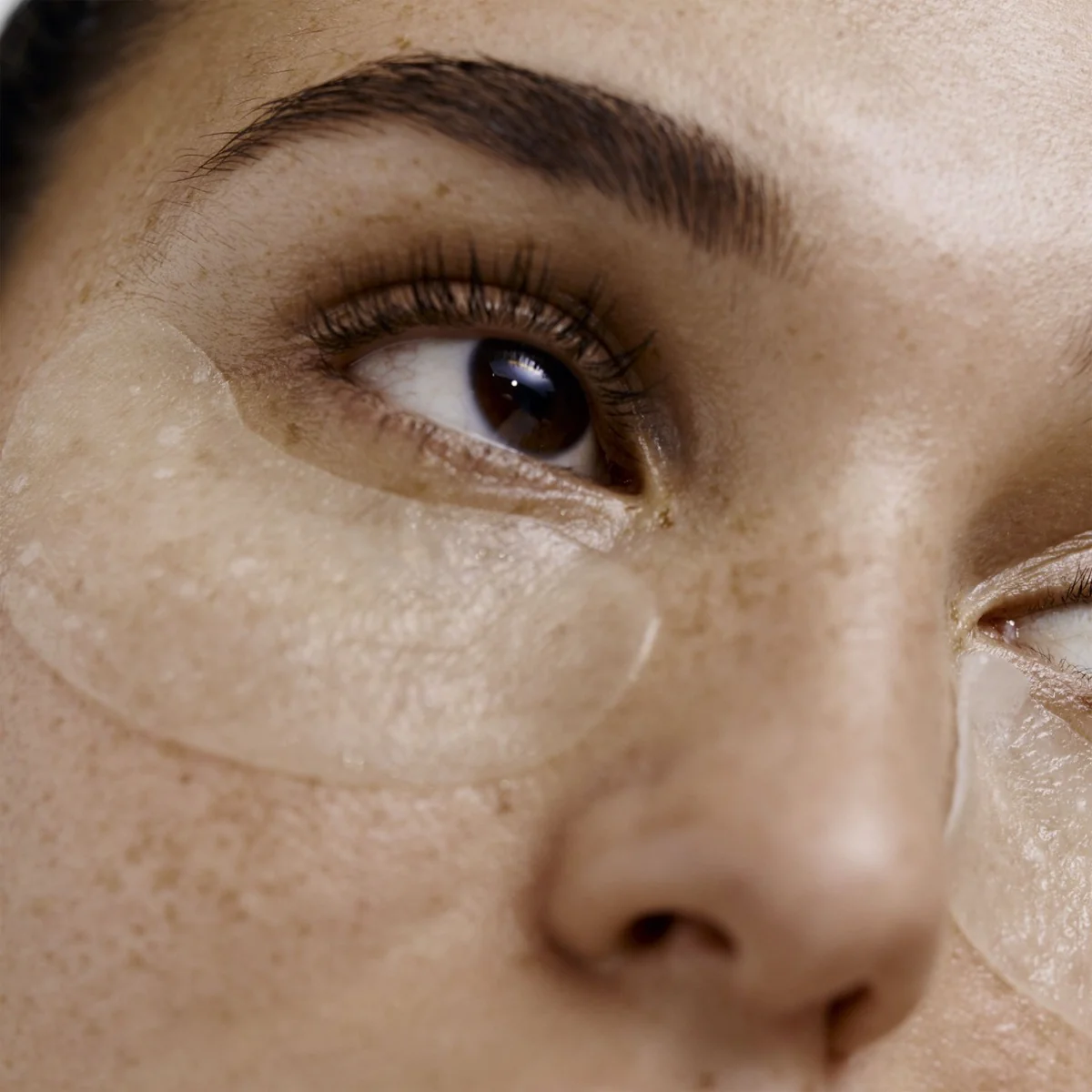Garnier Skin Naturals Hyaluronic Cryo Jelly oční textilní maska s chladivým efektem 5 g