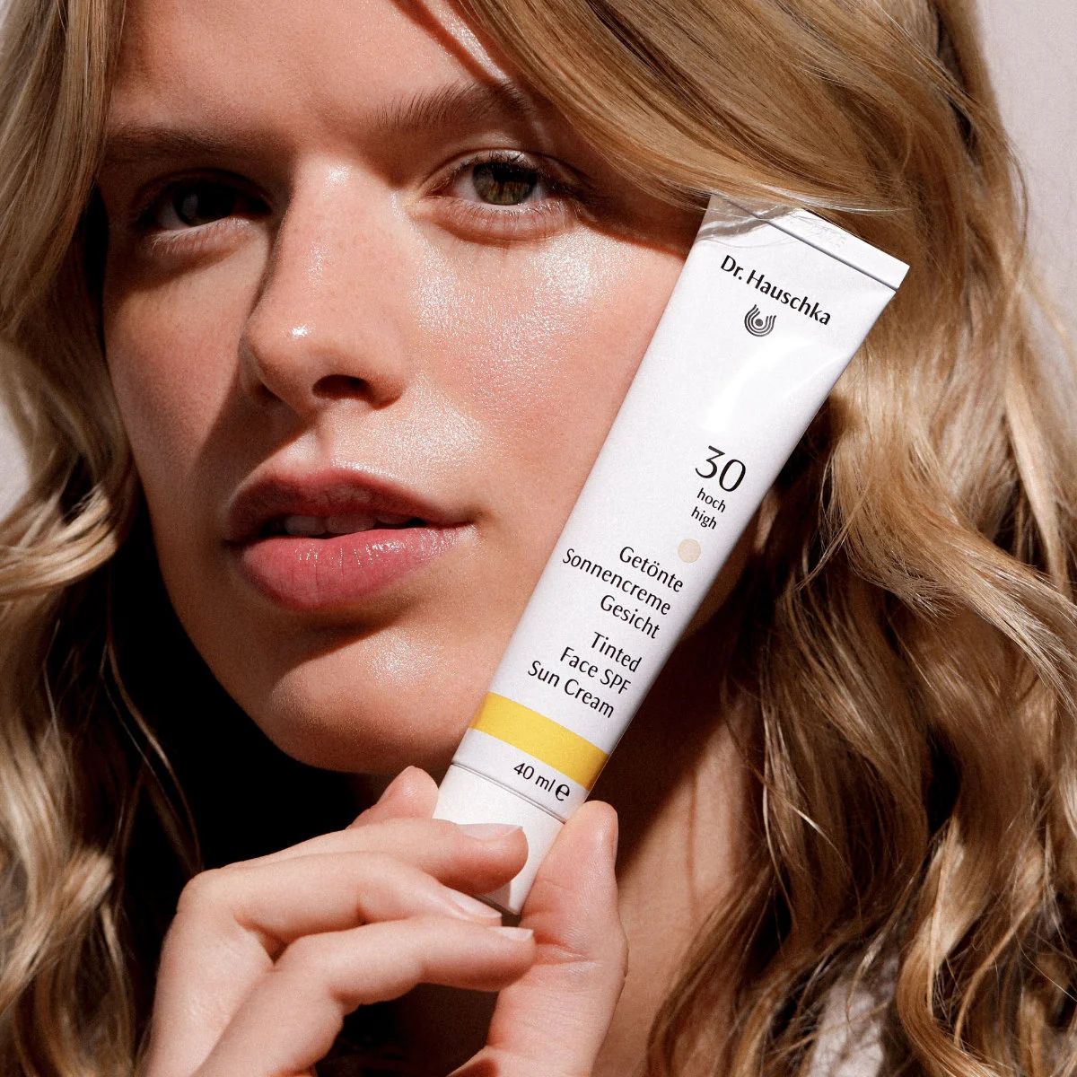 Dr.Hauschka Tónovací ochranný pleťový krém SPF30 40 ml