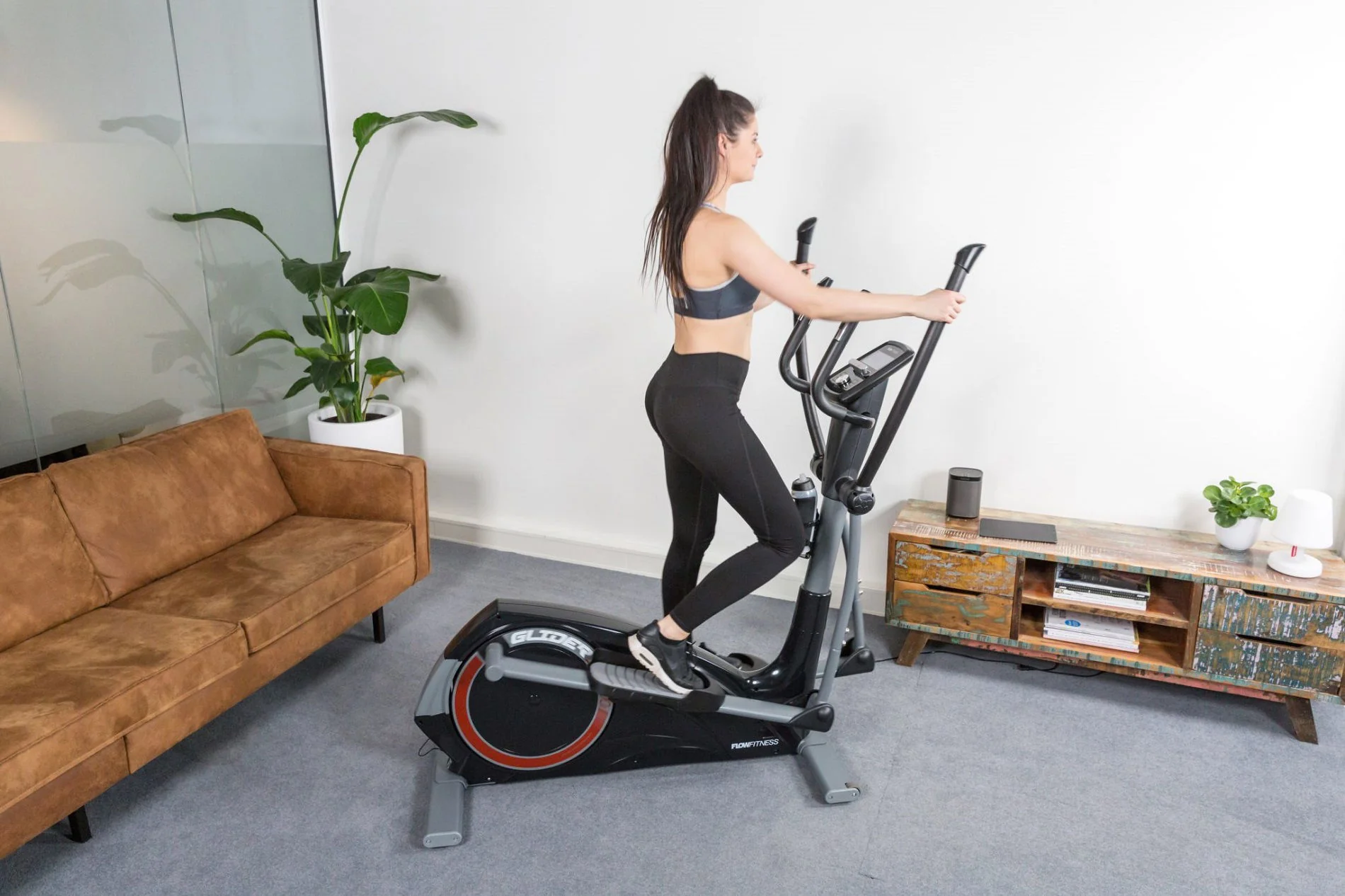 FLOW FITNESS Eliptický trenažér DCT2500i