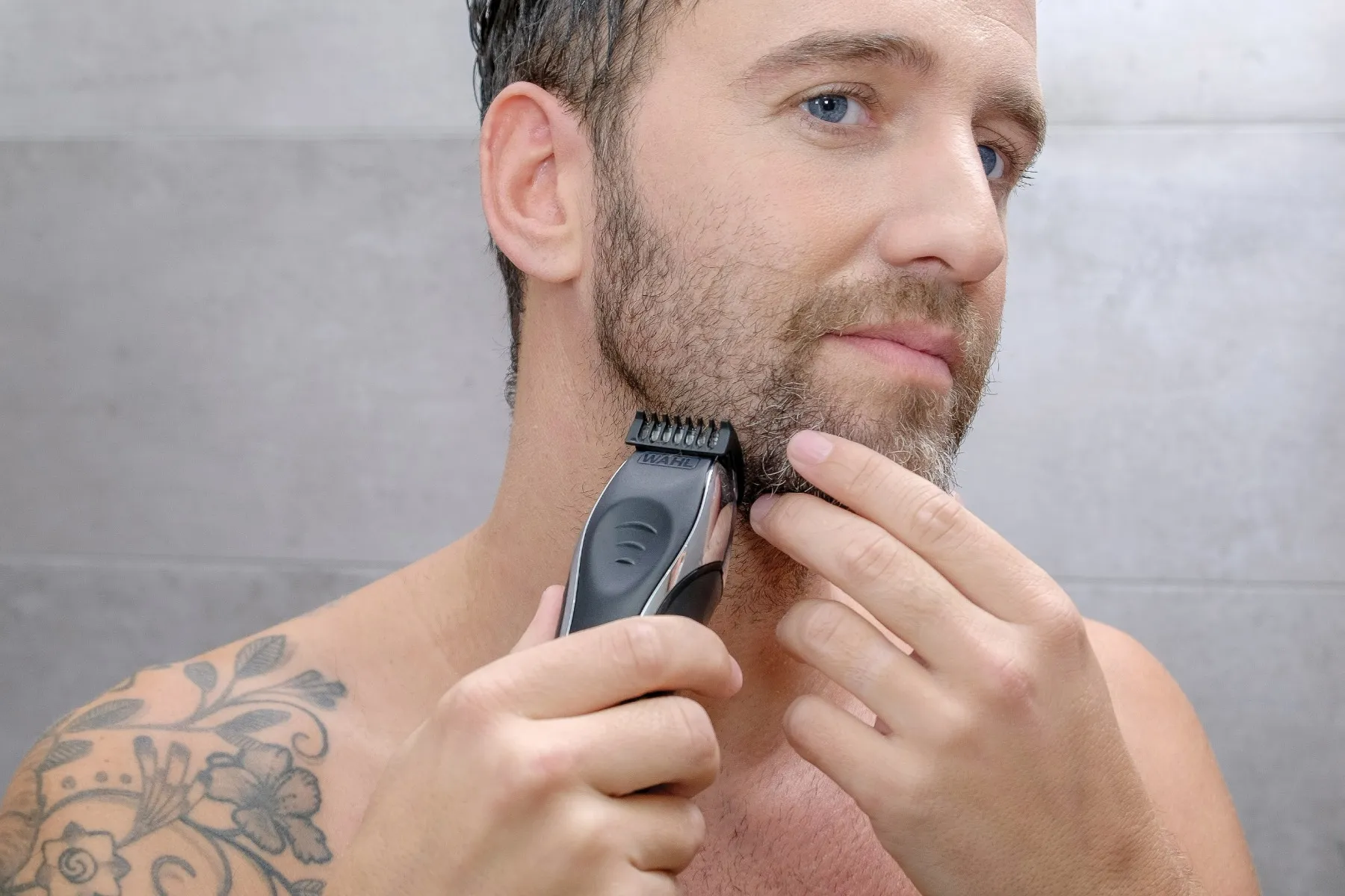 WAHL 09899-016 Aqua Groom showerproof