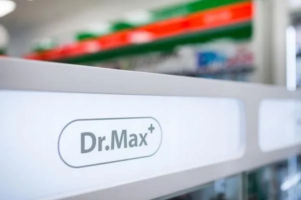 Lékárny Dr. Max prodlužují mimořádně provoz v postižených okresech