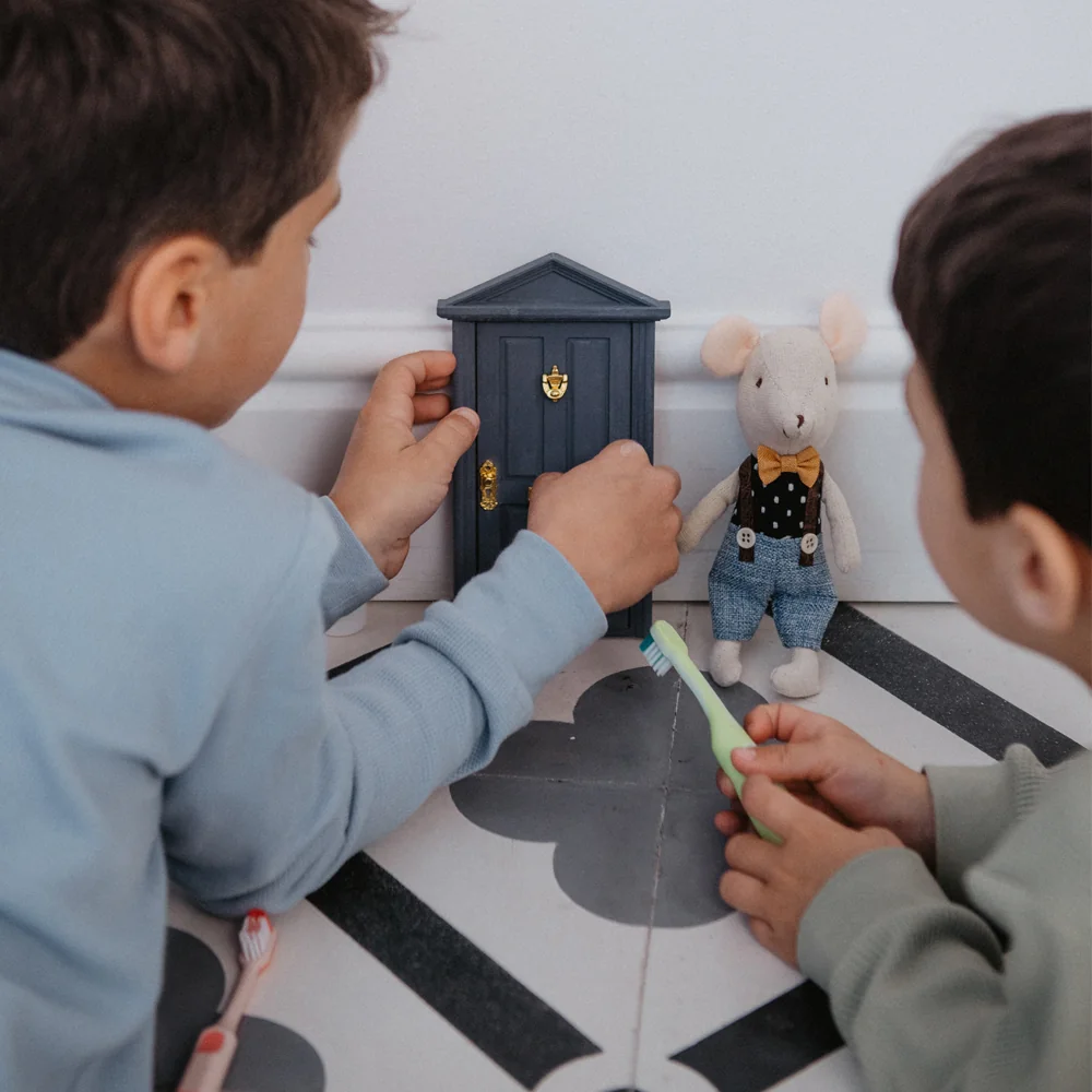 Suavinex Kids Dětský kartáček na zoubky 1 ks zelený