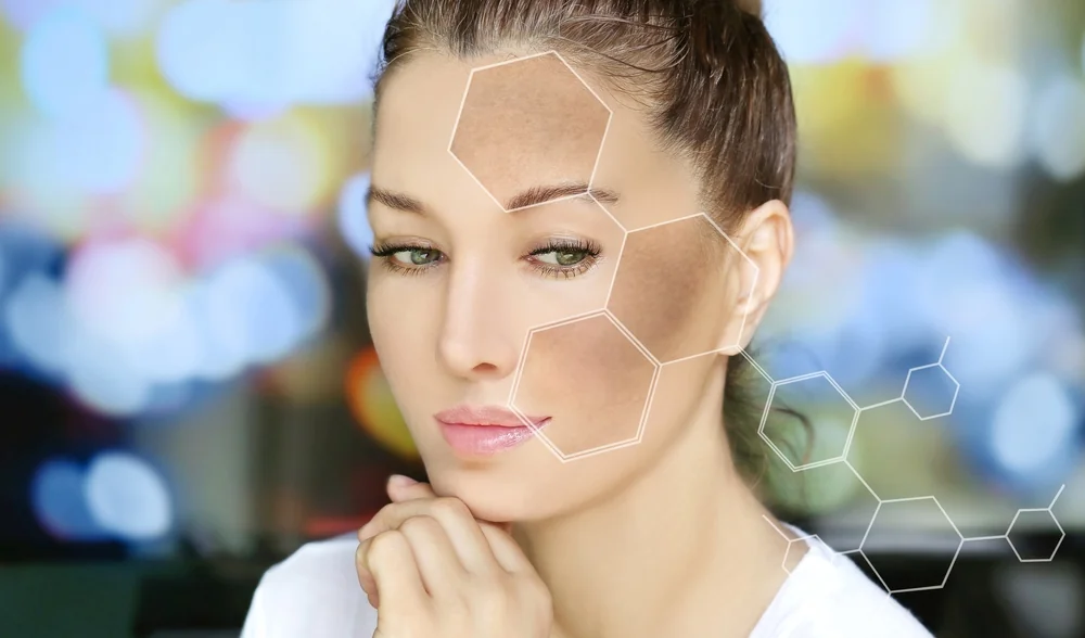 Opalování v těhotenství může citlivé těhotenské kůži napáchat řadu škod, např. v podobě hyperpigmentace. Její zvláštní formou, typickou pro těhotenství, je tzv. těhotenská maska. Opalování v těhotenství může citlivé těhotenské kůži napáchat řadu škod, např. v podobě hyperpigmentace. Její zvláštní formou, typickou pro těhotenství, je tzv. těhotenská maska.
