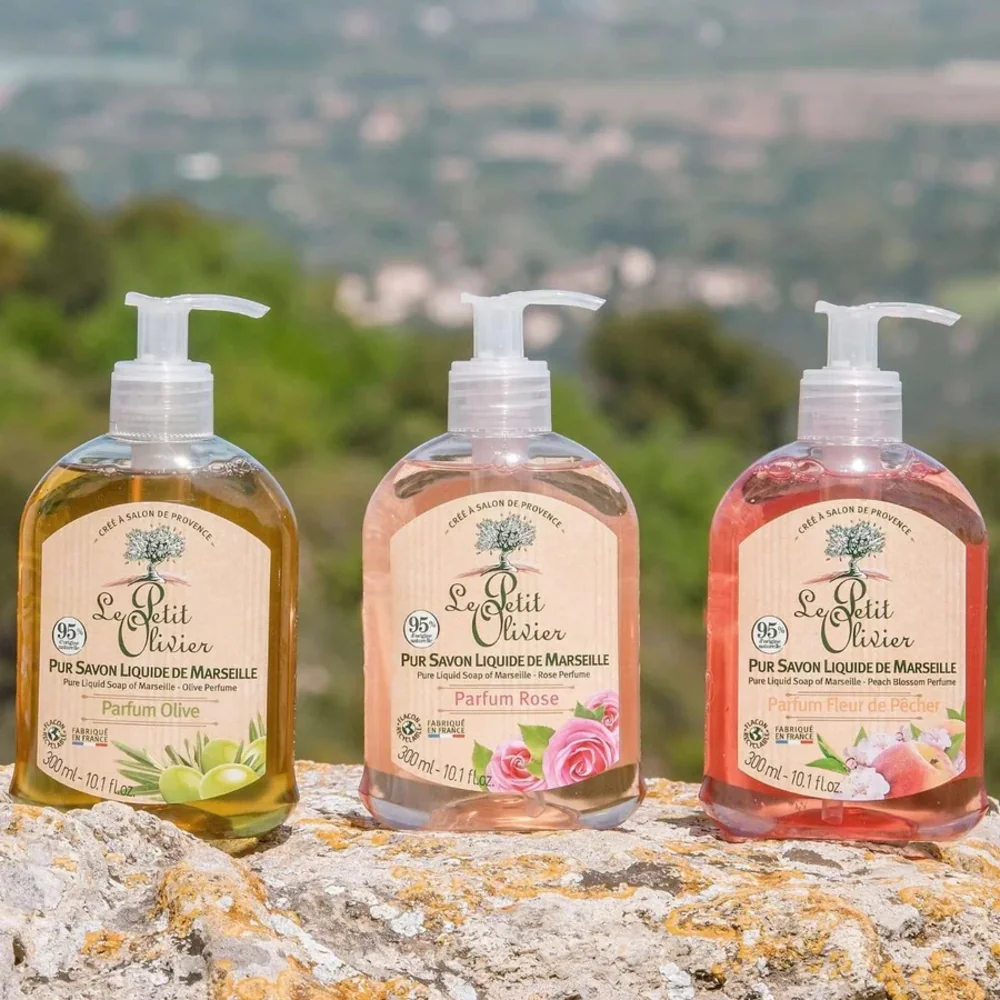 Le Petit Olivier Tekuté mýdlo broskvový květ 300 ml