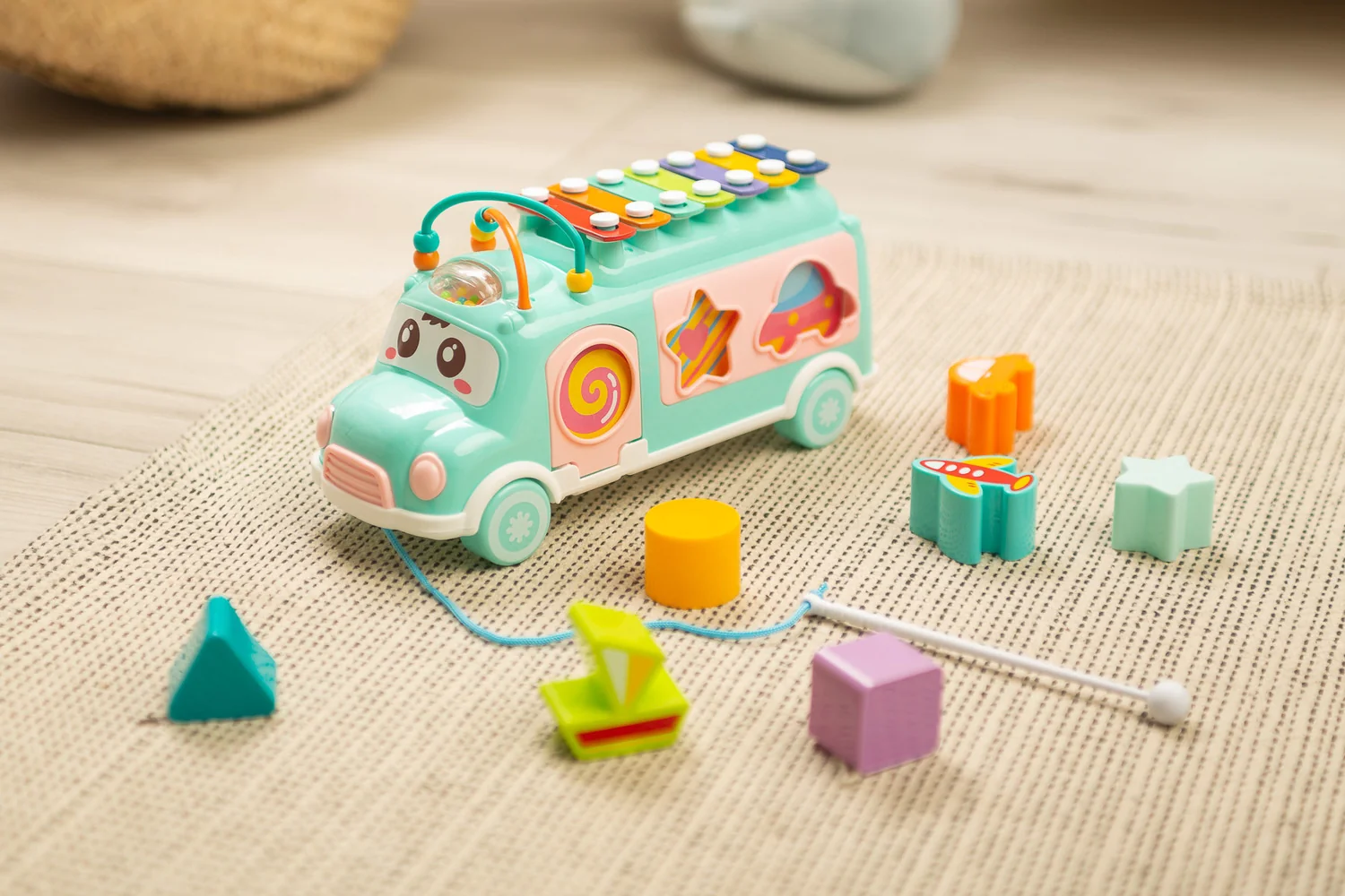 Toyz Edukační hudeí autobus s vkládačkou, mátový