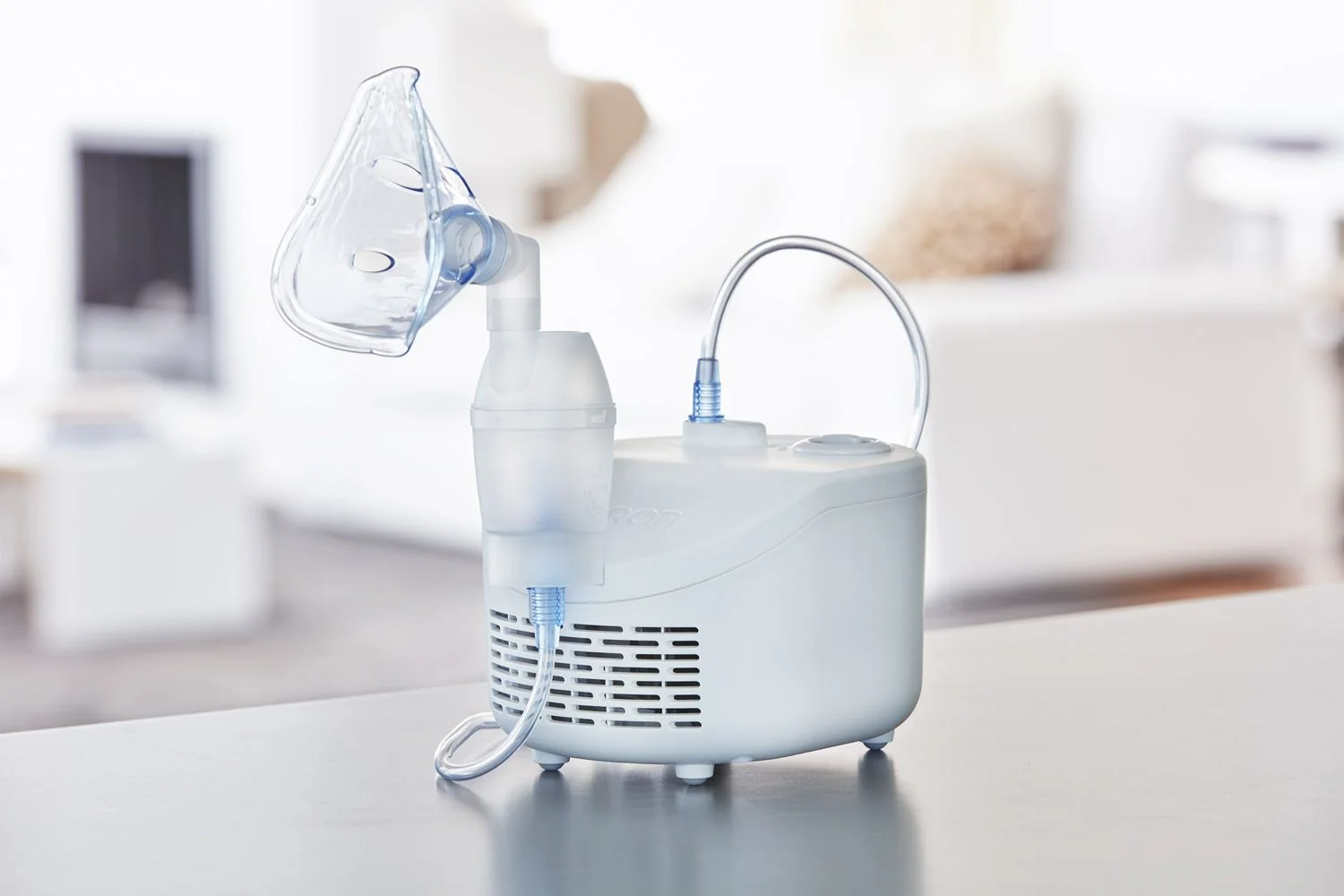 Omron C101 Essential kompresorový inhalátor