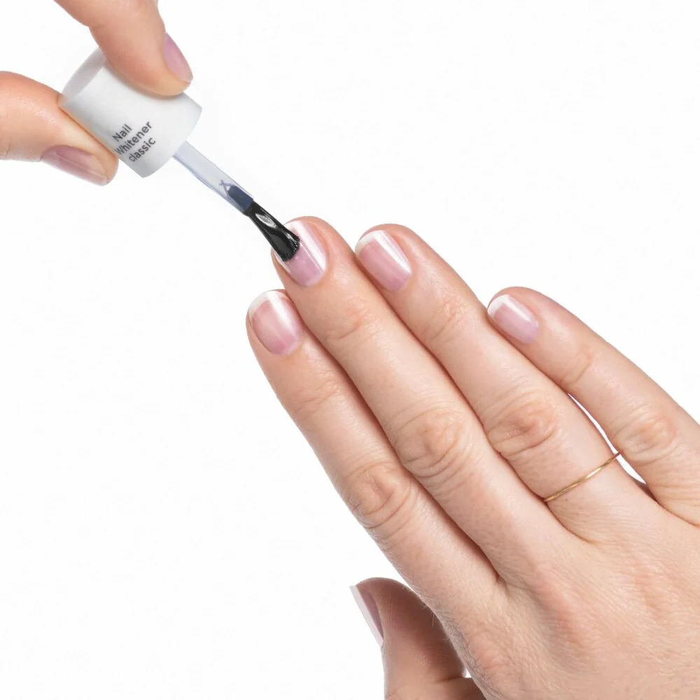 ARTDECO Nail Whitener Classic zesvětlující lak na nehty 10 ml
