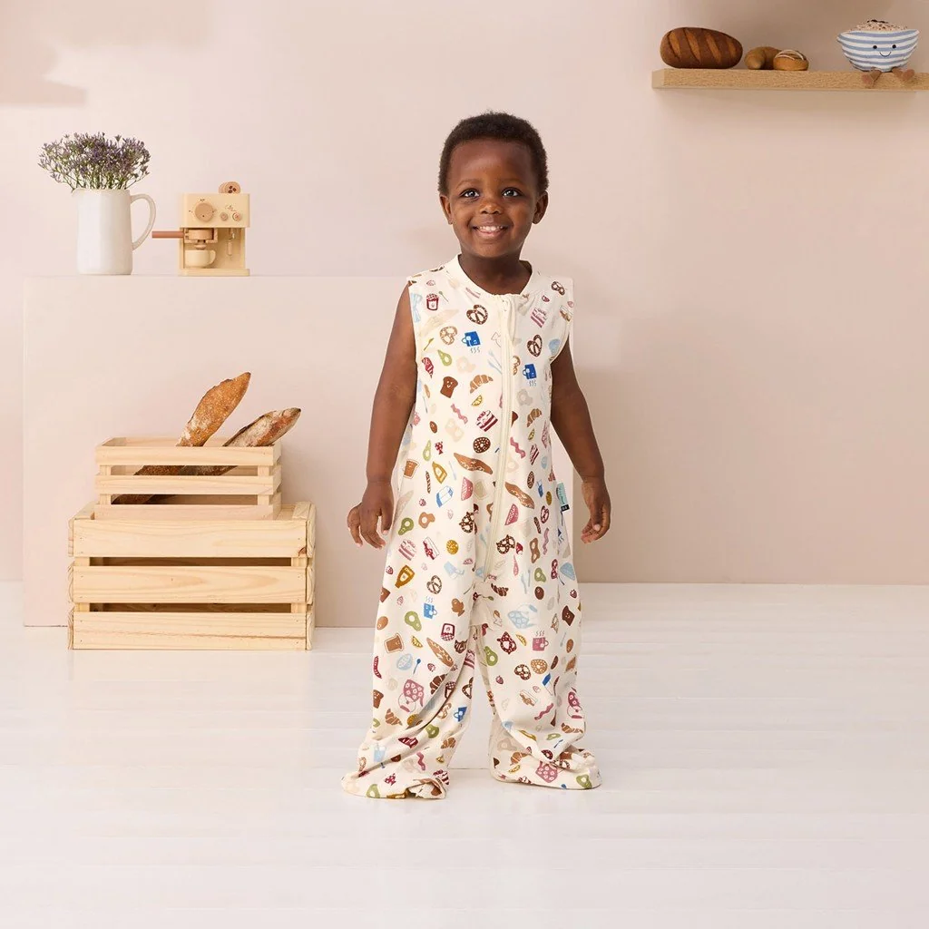 ergoPouch Pytel a overal na spaní 2v1 Suit Bon Appetit 8-24 m, 8-14 kg, 0,2 tog