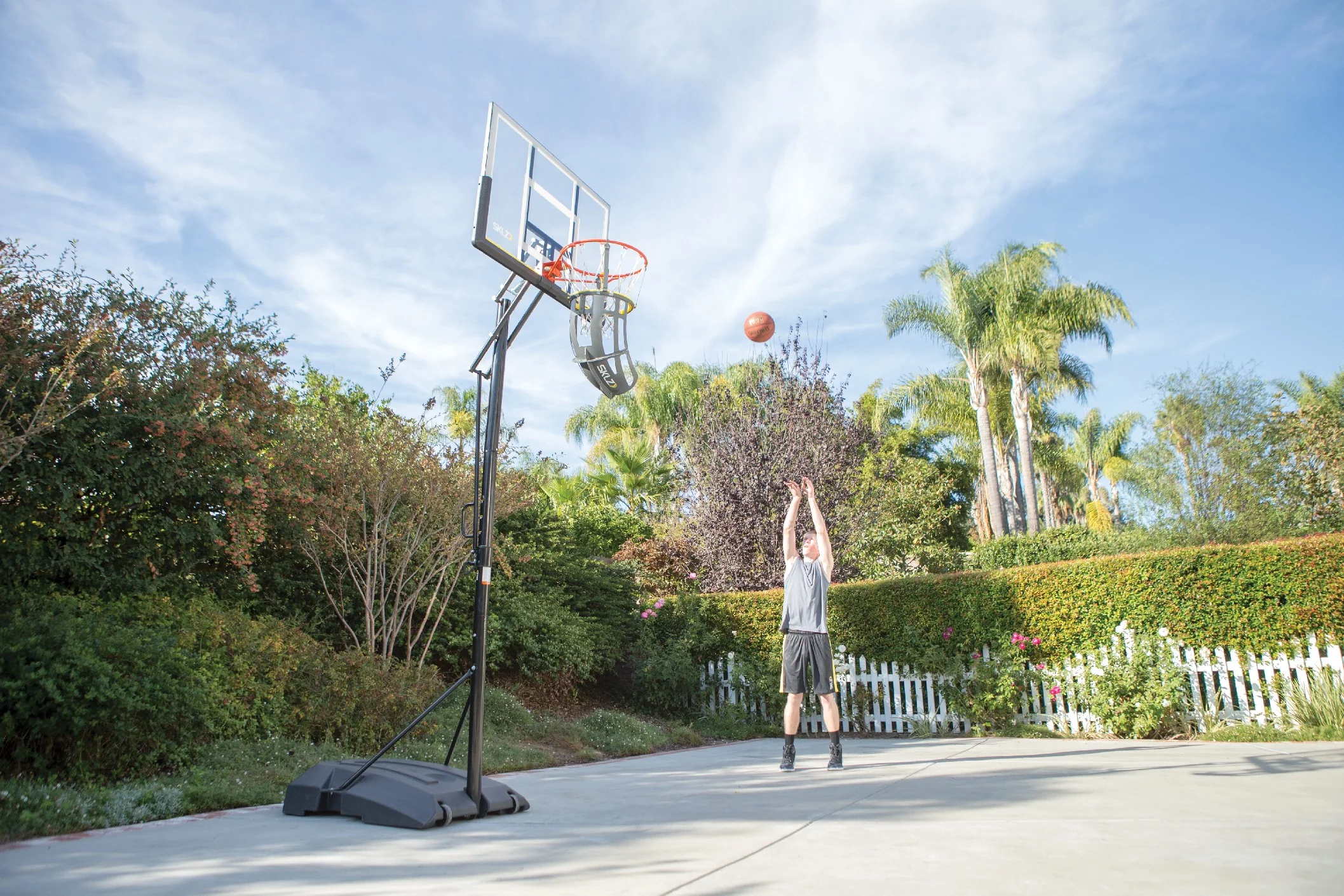 SKLZ Kick Out, vraceč basketbalových míčů