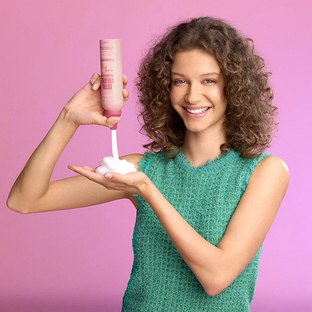Invisibobble Volumizer Mousse Extra Volume pěna na dodání objemu 150 ml