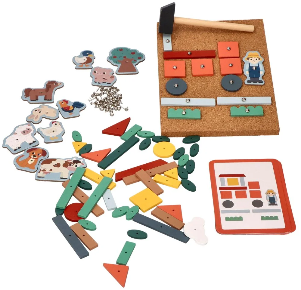 Adam Toys Dřevěná zatloukačka hra + šablony, Farma