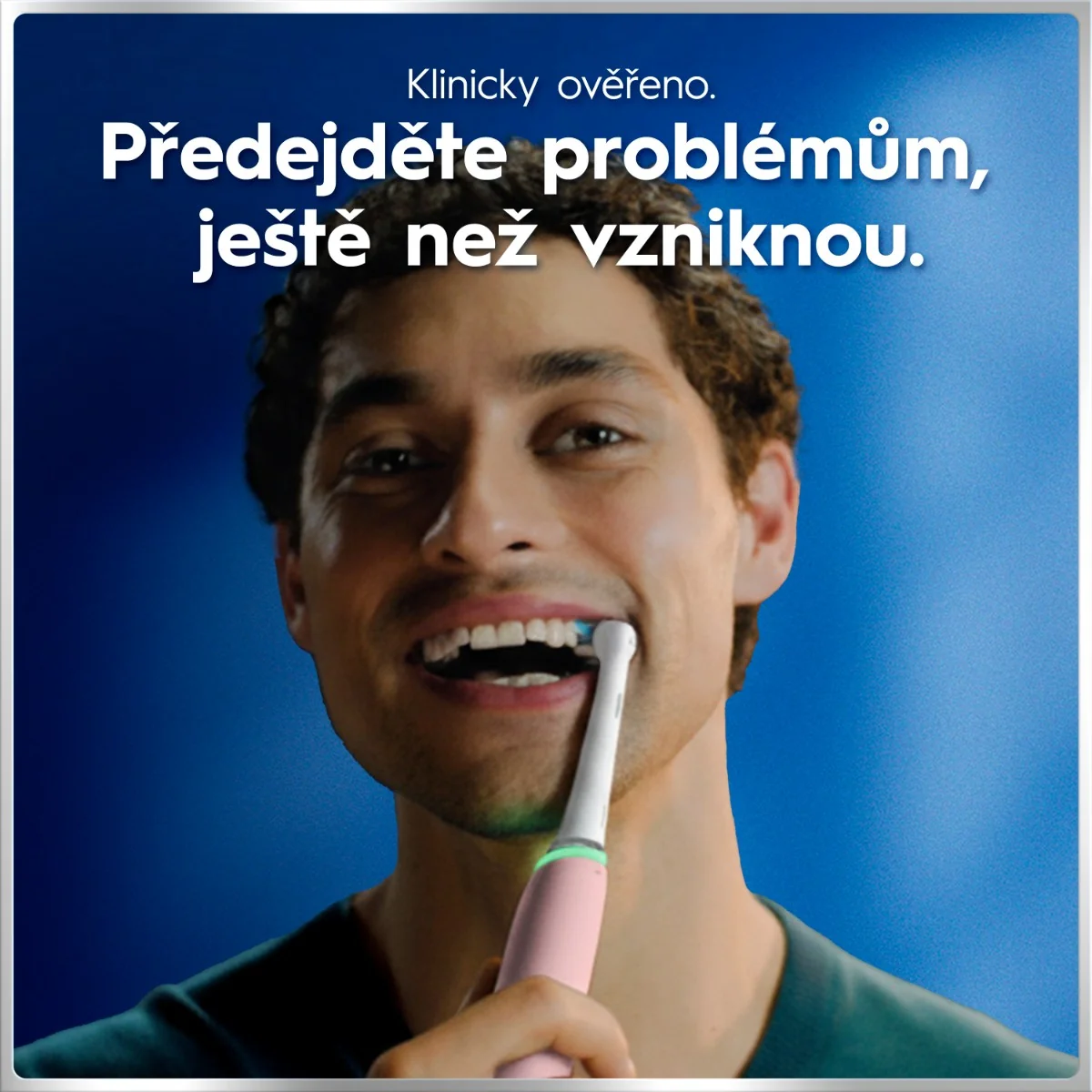 Oral-B iO Series 6 s cestovním pouzdrem elektrické zubní kartáčky bílý a růžový