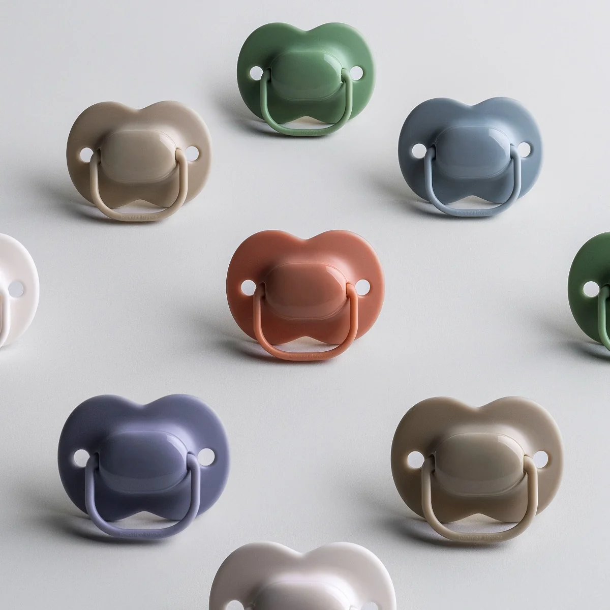 Tommee Tippee Dudlík Cherry latex 6-18m 2 ks růžová-modrá