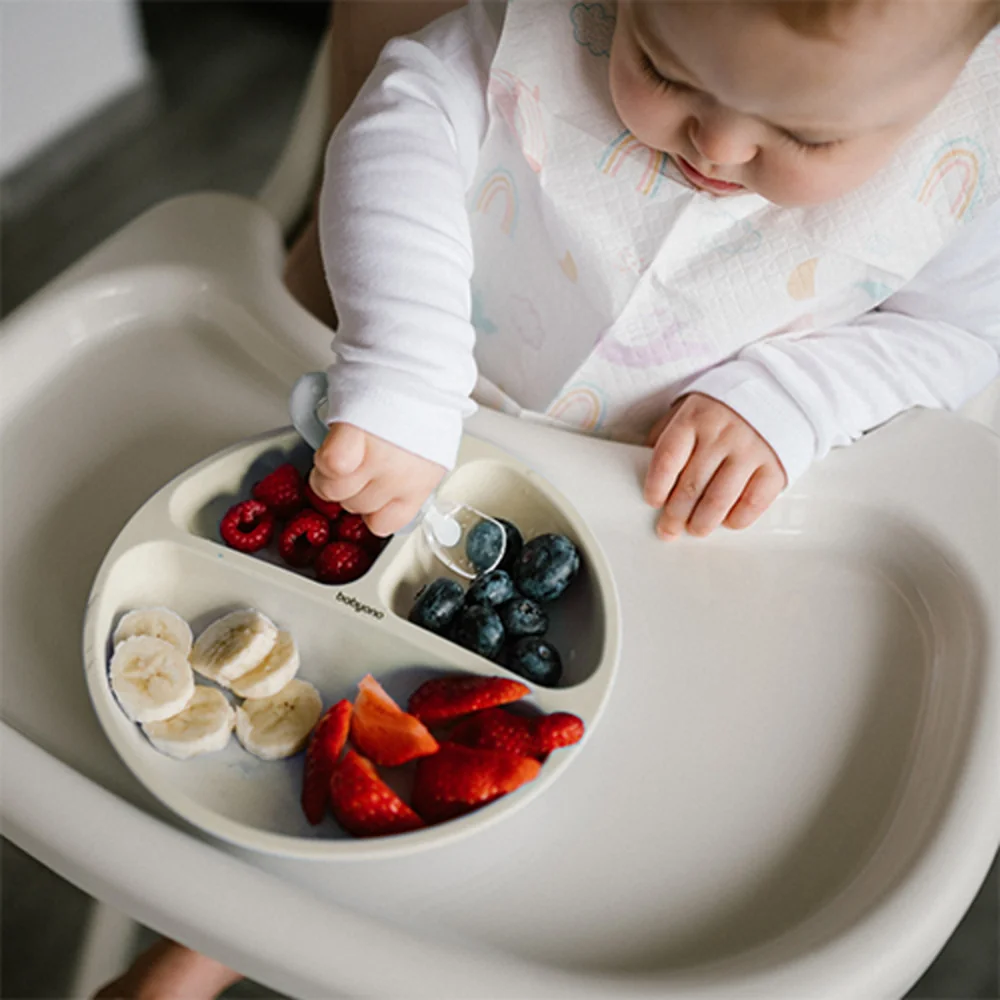 Babyono Silikonový talíř pro děti, tříkomorový s přísavkou - béžový