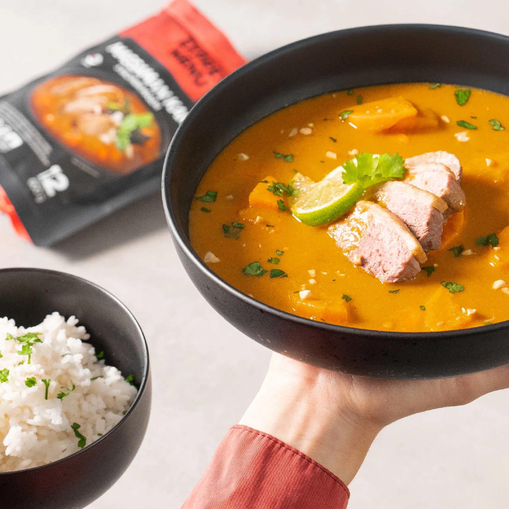 EXPRES MENU Massaman kari- Thajské kari s kachním masem 600 g (2 porce)