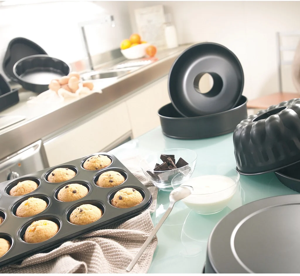 Guardini Gardenia plech na 12 muffinů 36 x 27 cm