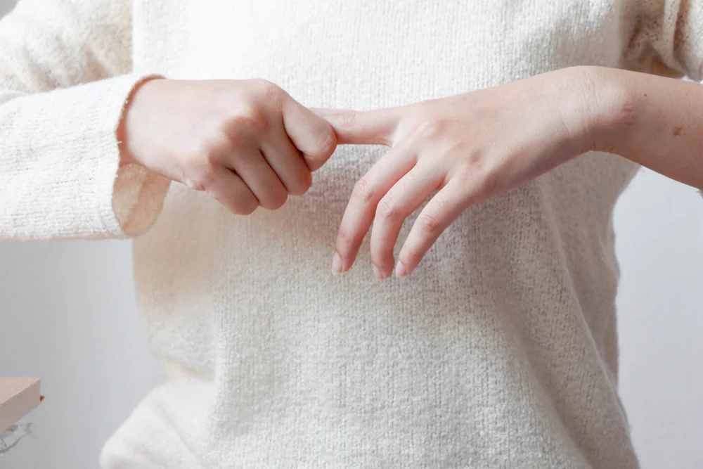 Raynaudův syndrom může lékař stanovit na základě fyzikálního vyšetření a celkového klinického obrazu. Raynaudův syndrom může lékař stanovit na základě fyzikálního vyšetření a celkového klinického obrazu.