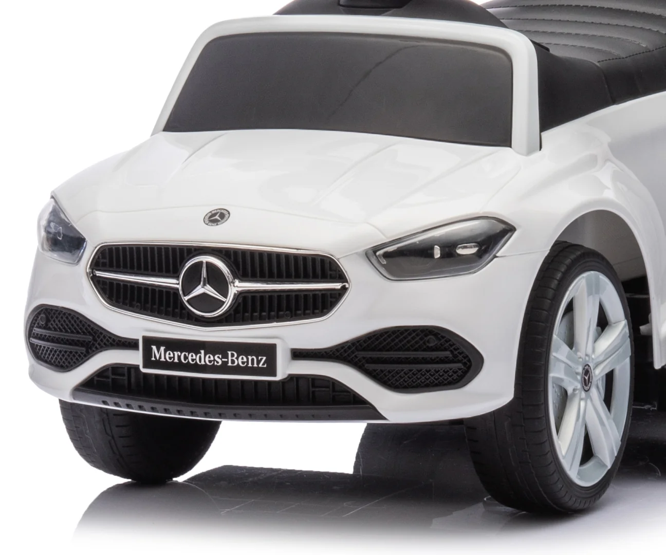 Milly Mally Dětské odrážedlo Mercedes C-Class s vodicí tyčí - bílé