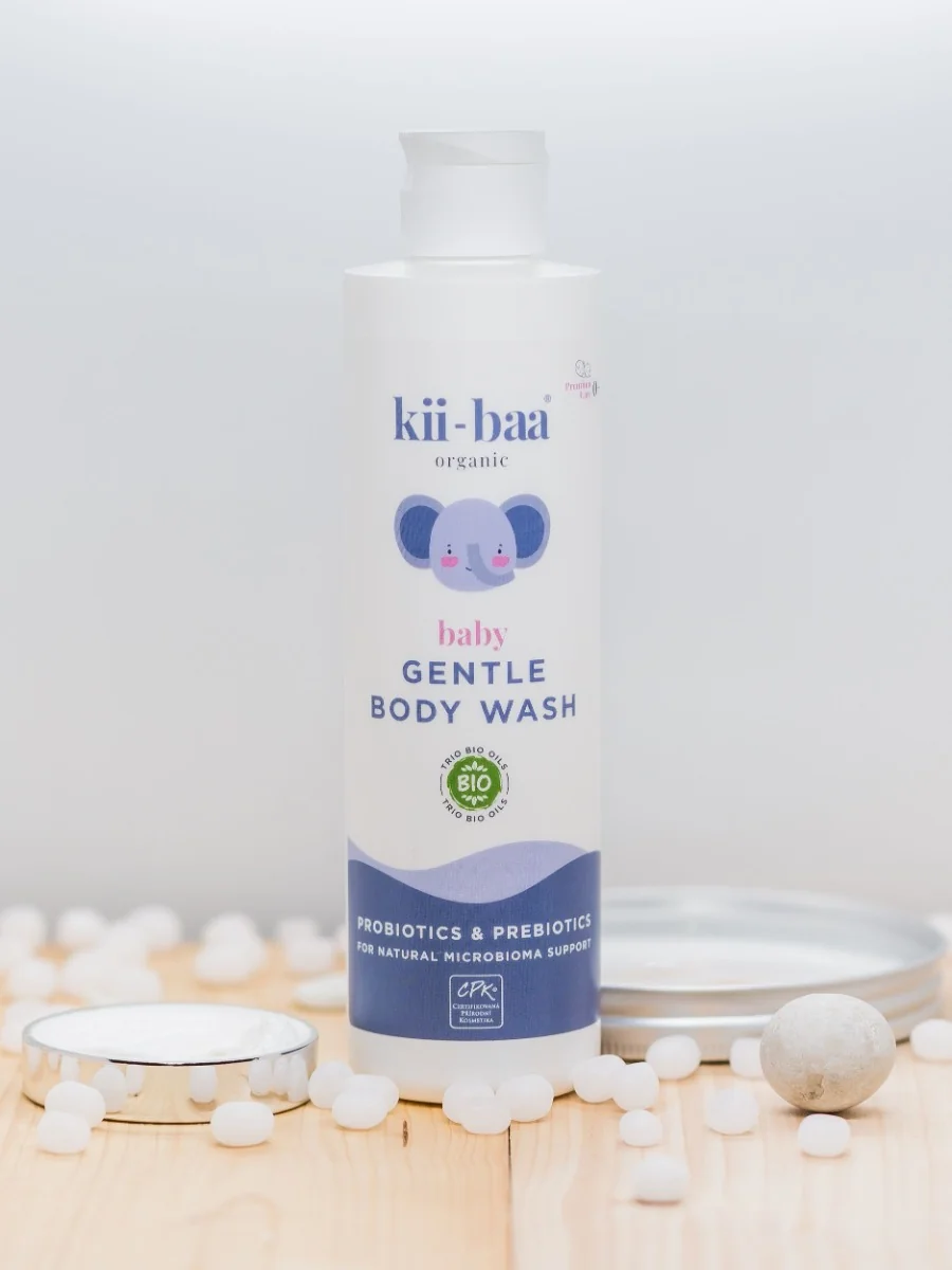 kii-baa organic Baby Jemná mycí emulze s pro prebiotiky 250 ml