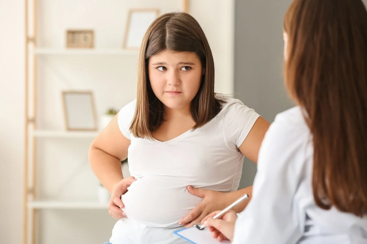 Obezita u dětí vzniká nejčastěji kolem pátého roku života či v období dospívání. Obezita u dětí vzniká nejčastěji kolem pátého roku života či v období dospívání.