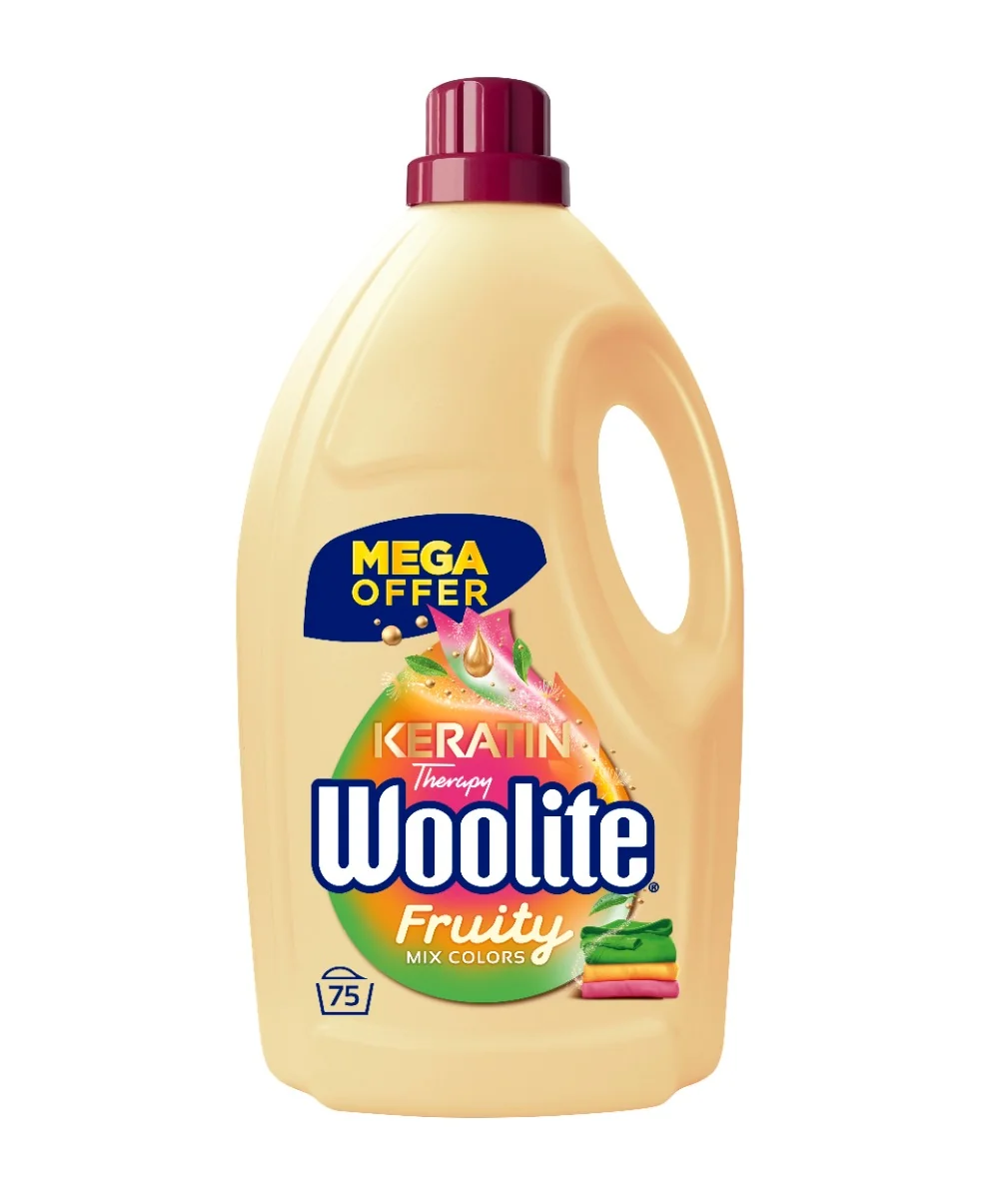 Woolite Keratin Tekutý prací prostředek na barevné prádlo Fruity 4,5 l