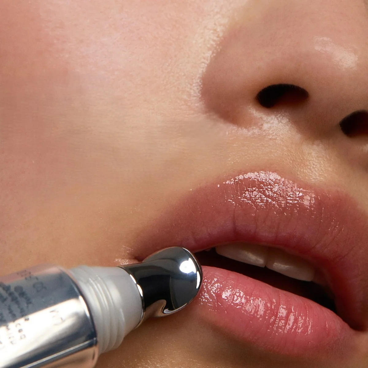 RoC Derm Correxion Lip Volumizer péče pro plnější rty 10 ml