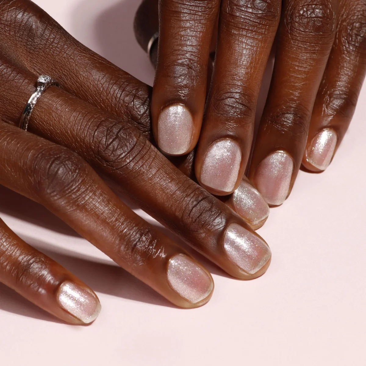 Londontown kur Shimmering Nail Highlighter Mirror Ball lak a péče na nehty 12 ml