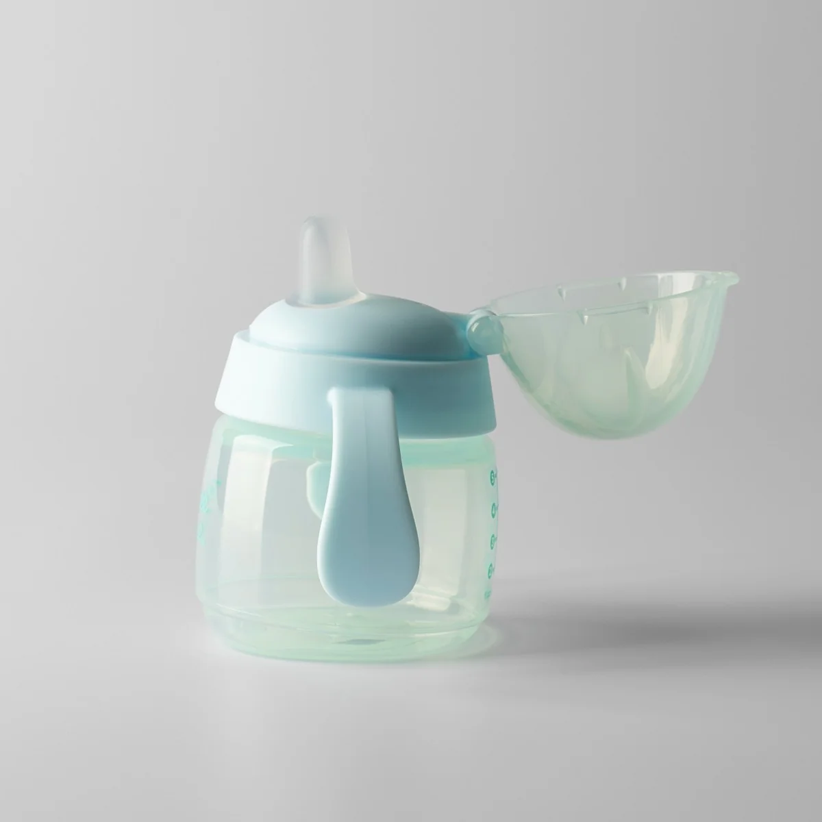 Tommee Tippee Netekoucí hrneček s hubičkou Transition 4m+ 150 ml modrý
