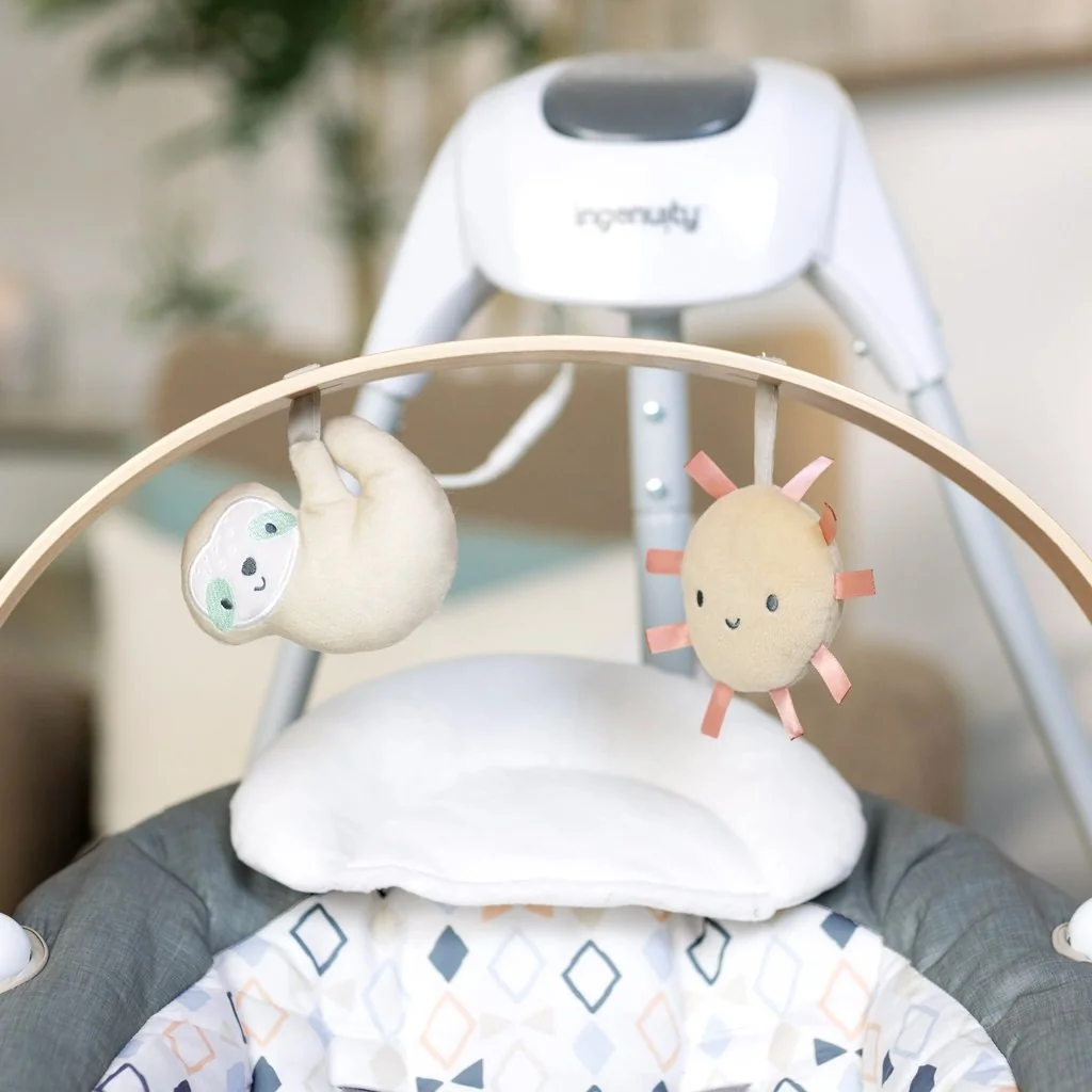 Ingenuity Houpačka pohupující hudební Parker™ 0m+, do 9kg 