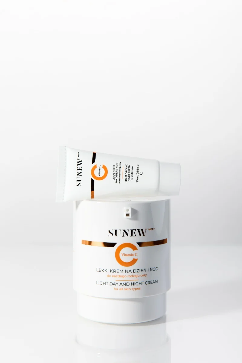 SunewMed+ Lehký denní a noční krém s vitamínem C 50 ml