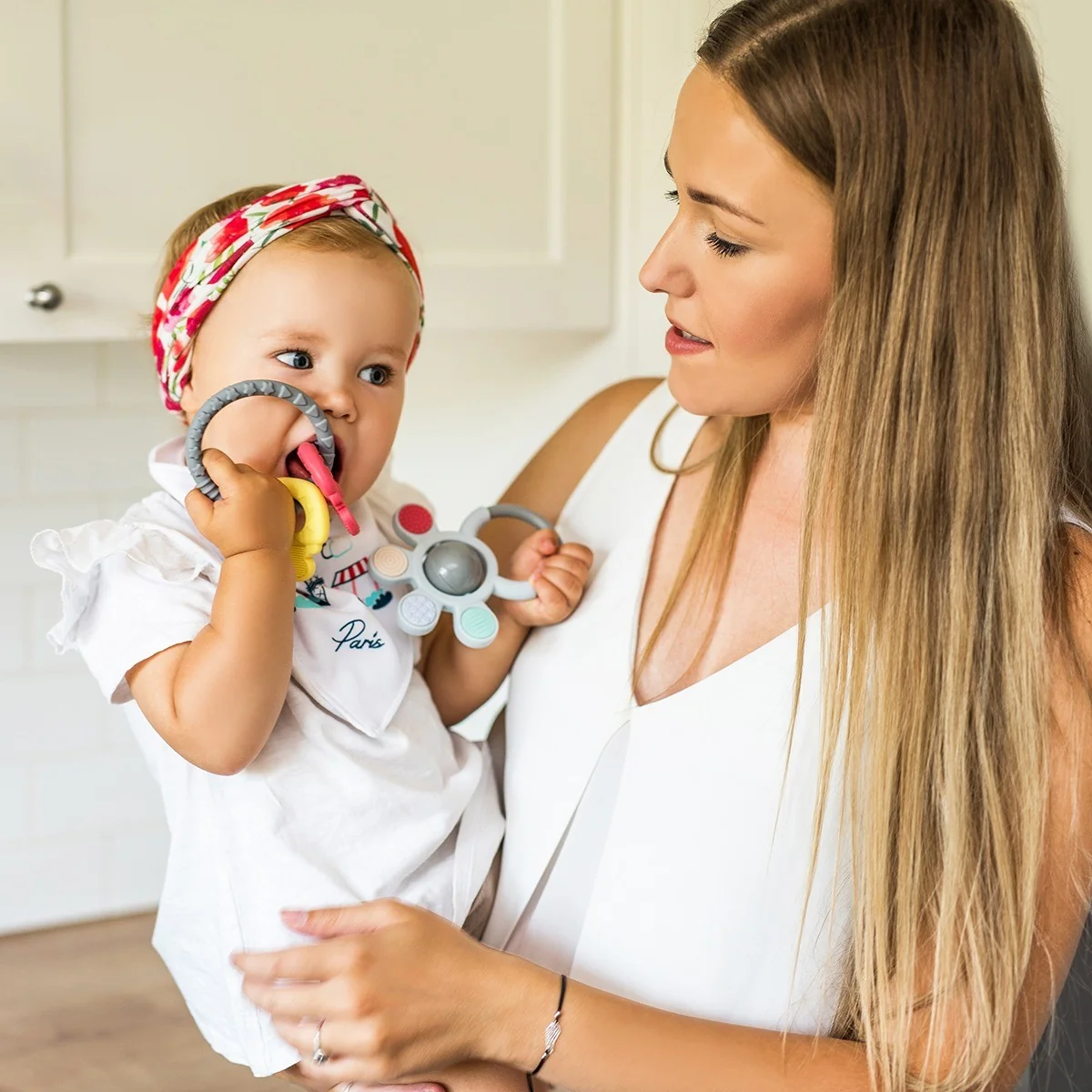 Babyono Dětské kousátko ORTHO 486 - šedá, žlutá, červená,