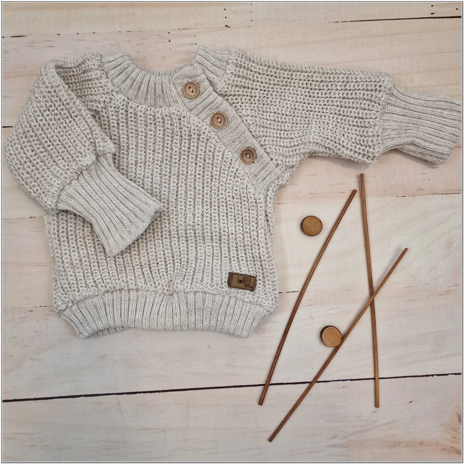 Kazum Pletený svetřík pro miminko s knoflíčky Lovely, vel. 56/62, sv. šedý