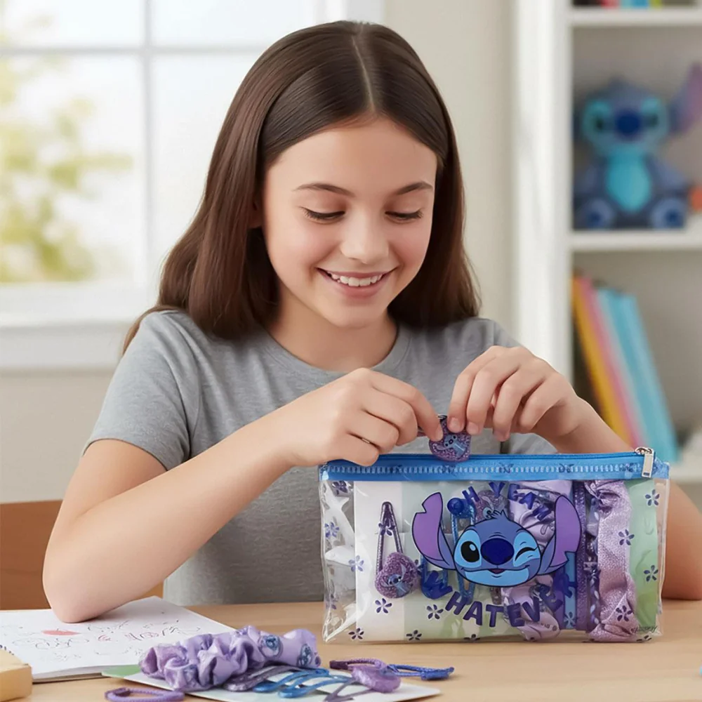 Cerdá Kosmetická taštička s vlasovými doplňky Stitch 10 ks