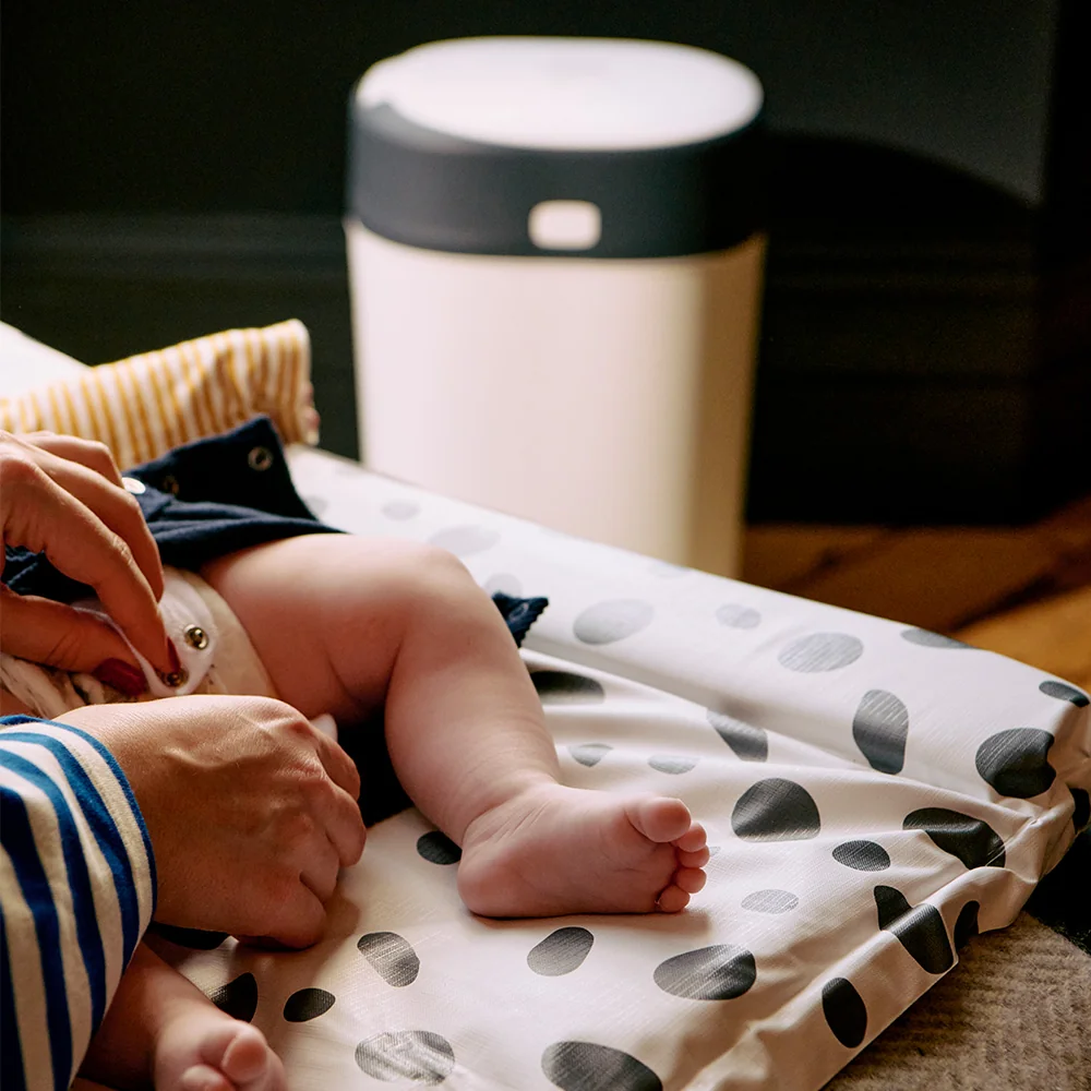 Tommee Tippee Koš na pleny Twist&Click 1 ks bílý